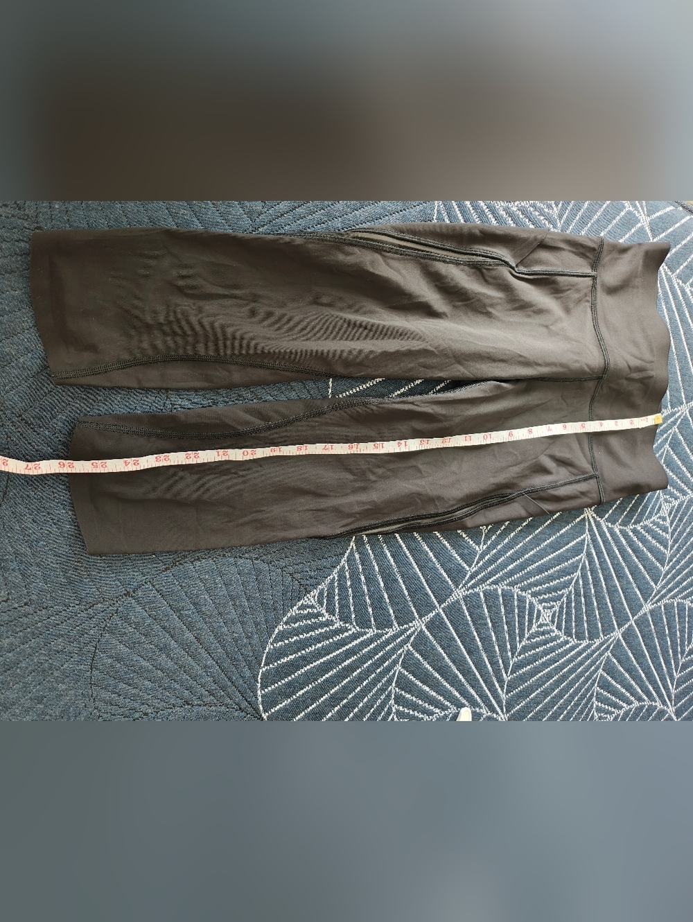 lululemon athletica Black  Capri Leggings Size 4 - Picture 11 of 11